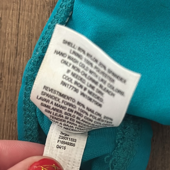 Mossimo teal blue/green size medium bikini top solid color mix & match w/padding - Picture 7 of 7